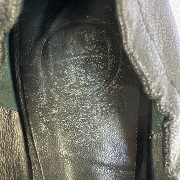 Tory Burch Black Leather Flats Round Toe Gold Tone Lock Buckle Slip On Shoes 7 - Picture 4 of 9